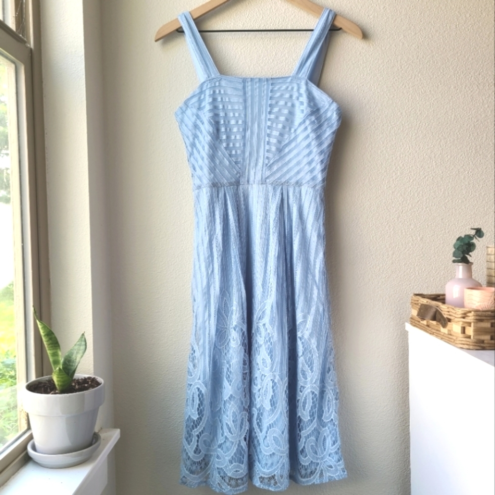 Emmelee Madeline Baby Blue Sleeveless Lace Midi Dress